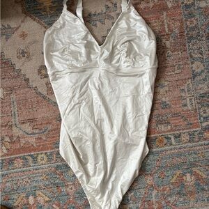 Spanx 10322R Shaping Satin Thong Bodysuit Ivory Liquid Stretch Size 2x